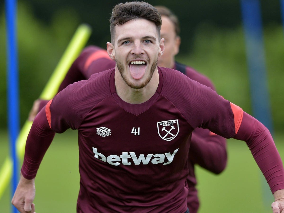 Declan Rice faces suitors Manchester United in search of next level | West  Ham United | The Guardian