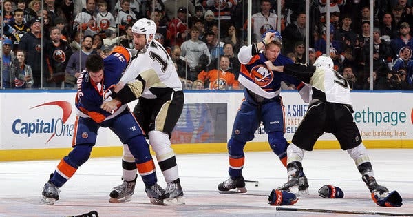 Islanders and Penguins Revisit Night of Taunts, Punches and Injuries - The  New York Times