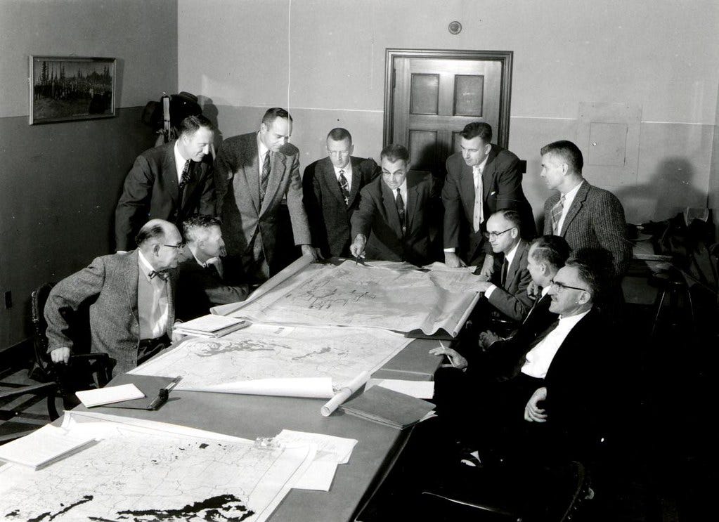1958. Northwest Forest Pest Action Council with aerial survey maps. Portland, Oregon.