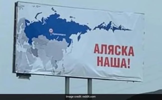 'Alaska Is Ours' Sign Appears In Russian City, Internet Shocked