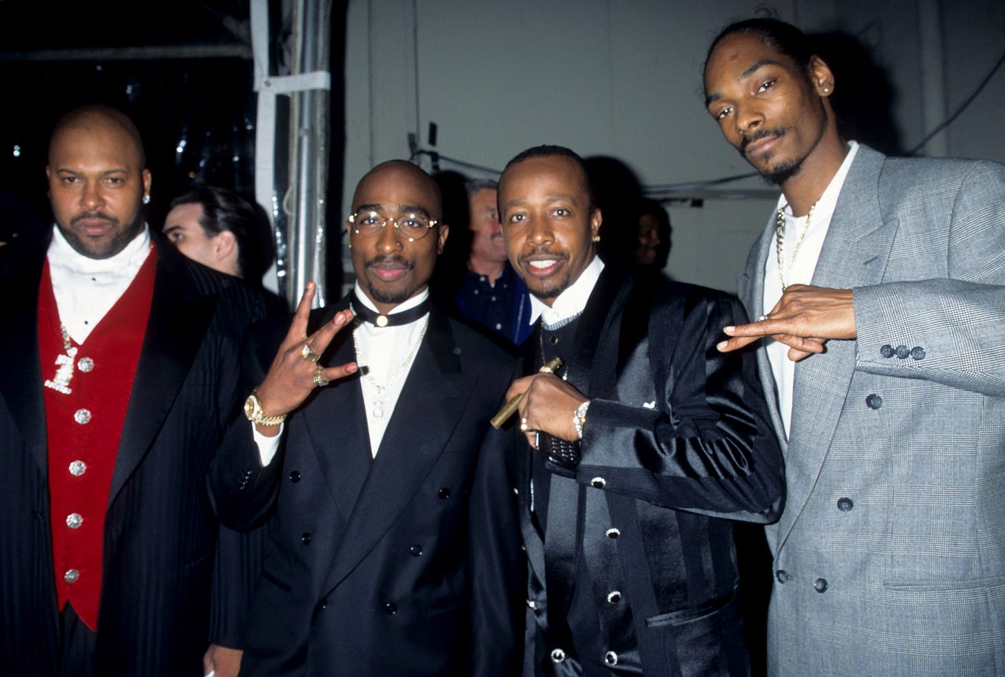 Snoop Dogg Honors Suge Knight In New &#39;Let Bygones Be Bygones&#39; Song, Credits  Himself For Death Row Signing Tupac - BroBible