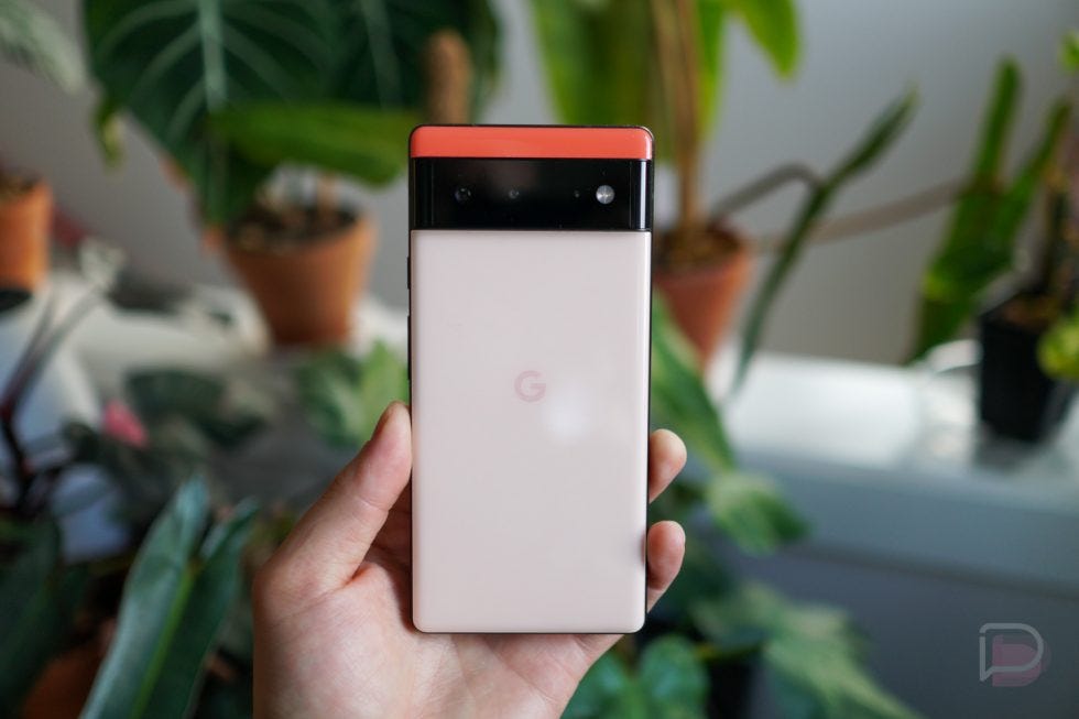 As Expected, Pixel 6 Pre-Orders are a Total Mess