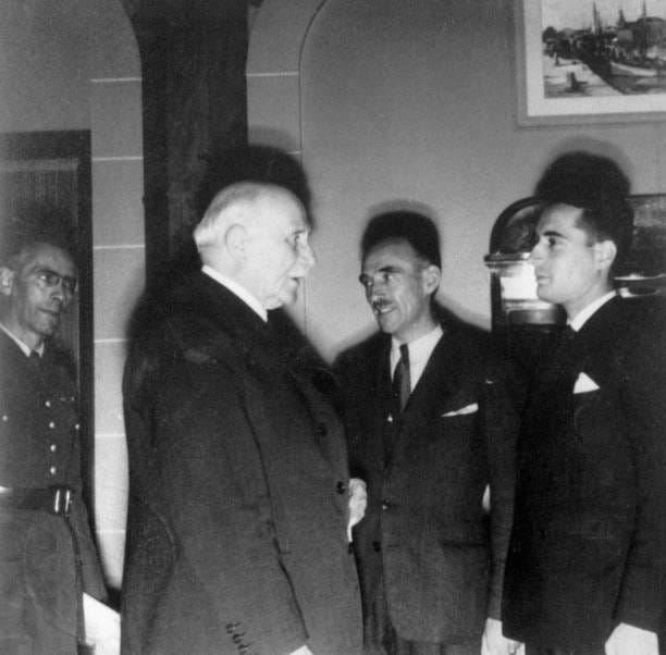 Mitterrand during the Second World War In France In December 1937-1942 the 15th october : with marechal Petain, Marcel Barrois and general Campet at...