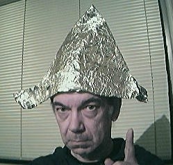 File:Tin foil hat 2.png