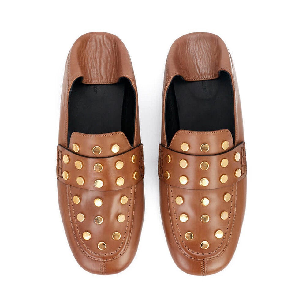 I try not to play favorites with my shoes, but I’m still obsessed with these Isabel Marant loafers from FW 2018.