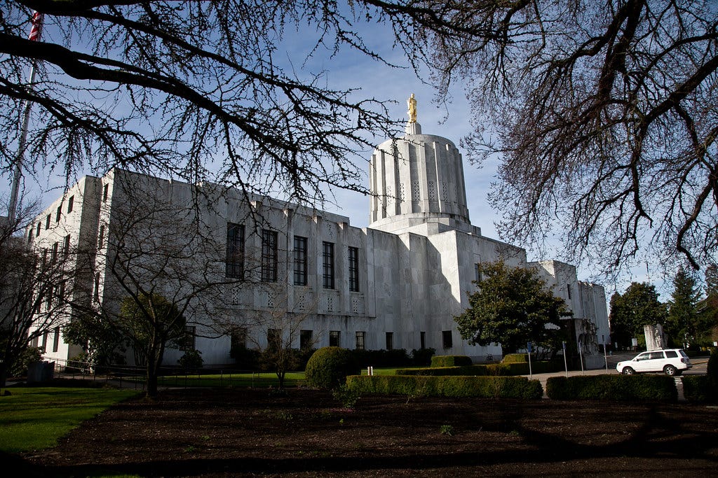 Oregon Capitol 4