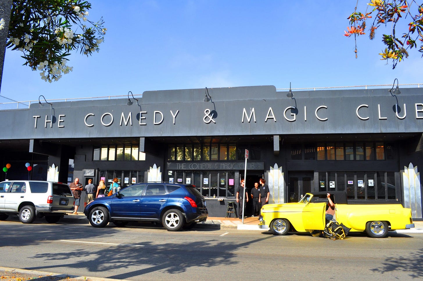 Comedy &amp; Magic Club – Neptunian Woman&#39;s Club