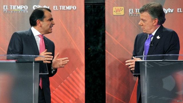 Elecciones en Colombia: Santos y Zuluaga debaten con Uribe en el retrovisor  - BBC News Mundo