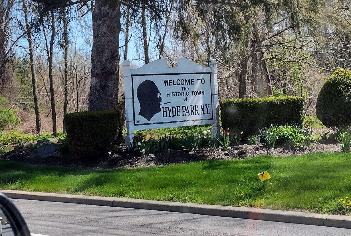 Welcome sign to Hyde Park 