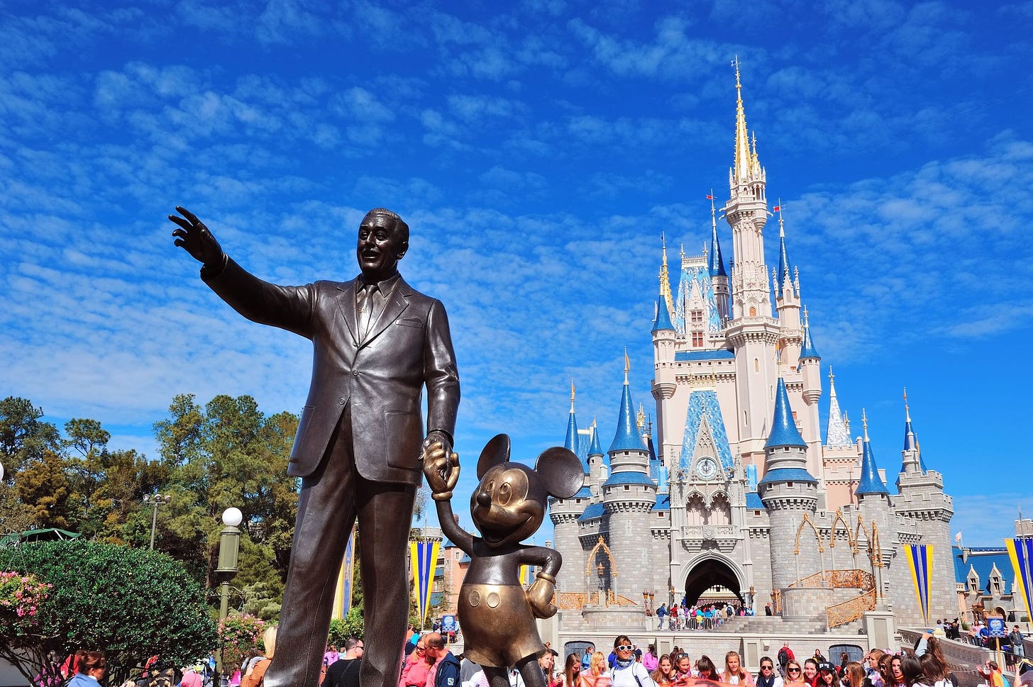 How to Plan a Disney Vacation: 14 Tips for Your Trip to Walt Disney World |  Condé Nast Traveler