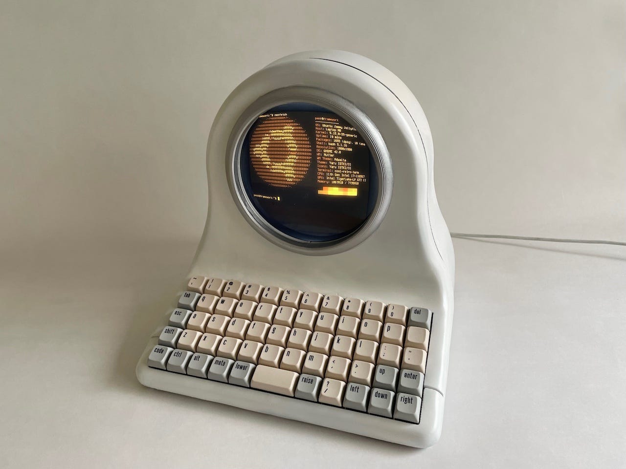 A Retro-Modern Linux Terminal with a Round Screen