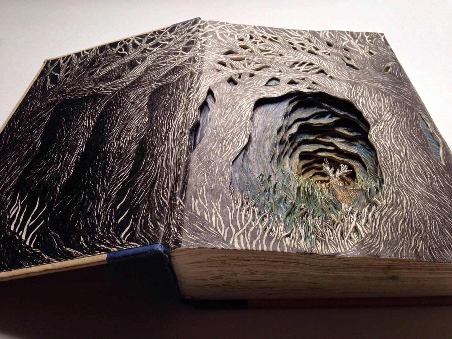 3D sculptures made from books by Isobelle Ouzman - Design Father