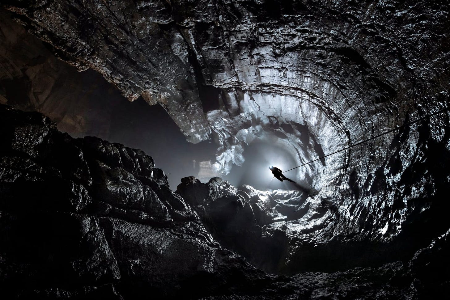 Meet leading cave explorers and photographers – profile