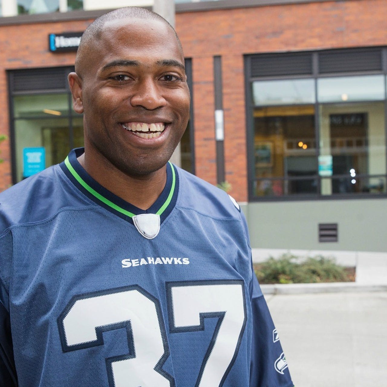 Where Are They Now: Shaun Alexander's Seahawks made Seattle a football town  | FOX Sports