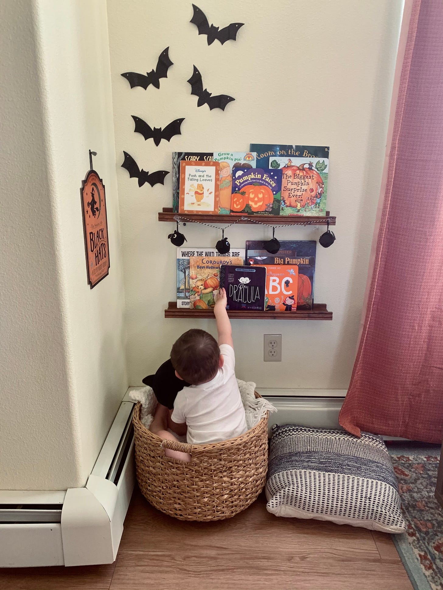 Halloween Toddler Book Reading List - Made in Mom Jeans