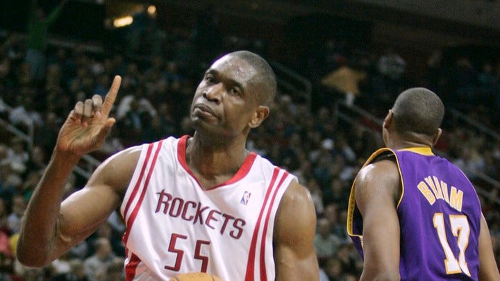 Dikembe Mutombo and His Finger Wag Get Inducted Into the Basketball Hall of  Fame - The Atlantic