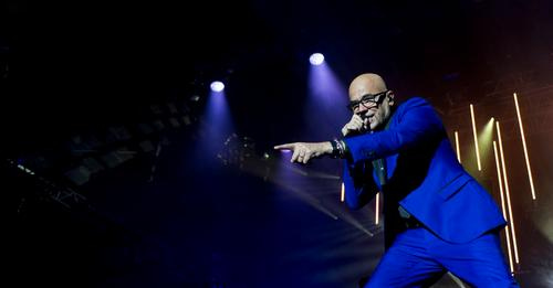 Pascal Obispo hospitalisé : le chanteur victime d'un malaise en plein concert en Occitanie