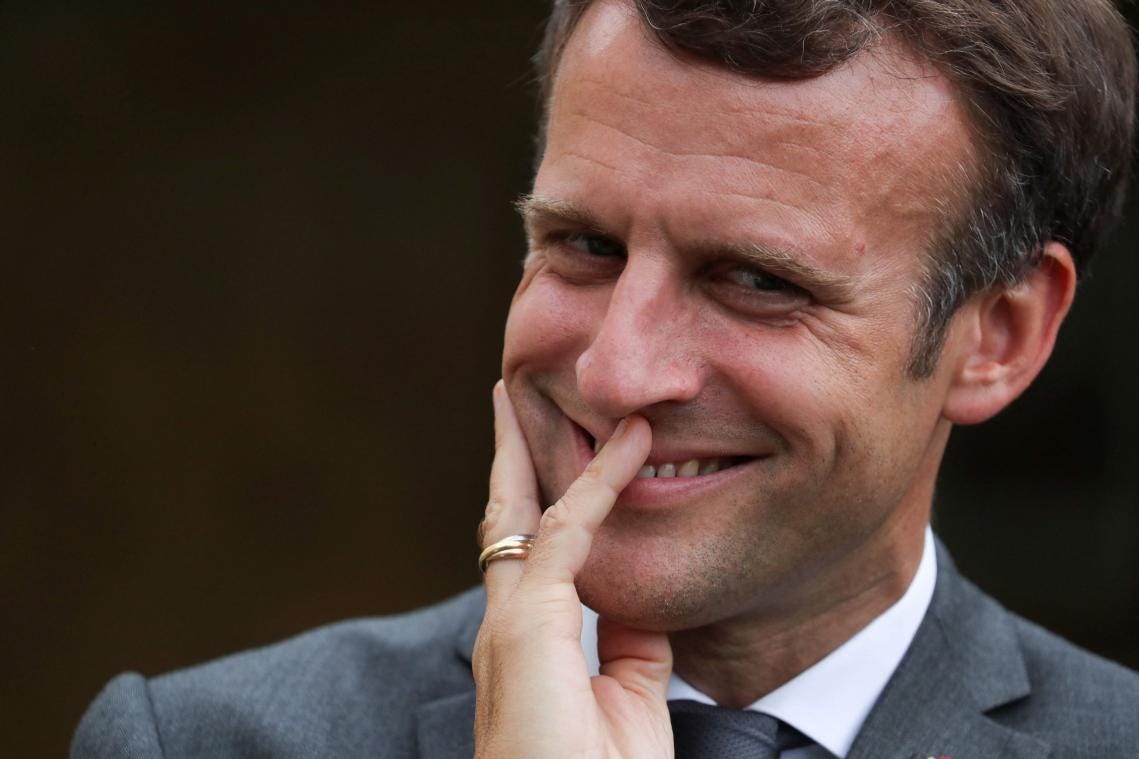 VIDÉO. « Ça va la claque ? » : un enfant interpelle Emmanuel Macron dans  une école