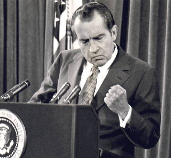 https://nationalvanguard.org/wp-content/uploads/2010/10/Richard-Nixon-at-press-conference_crop.jpg