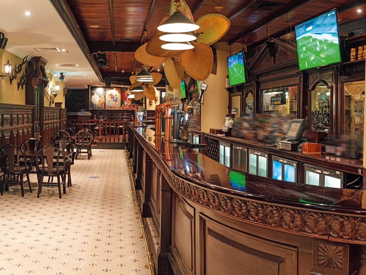 What's behind the longevity of Long's Bar & Restaurant? - Caterer Middle  East