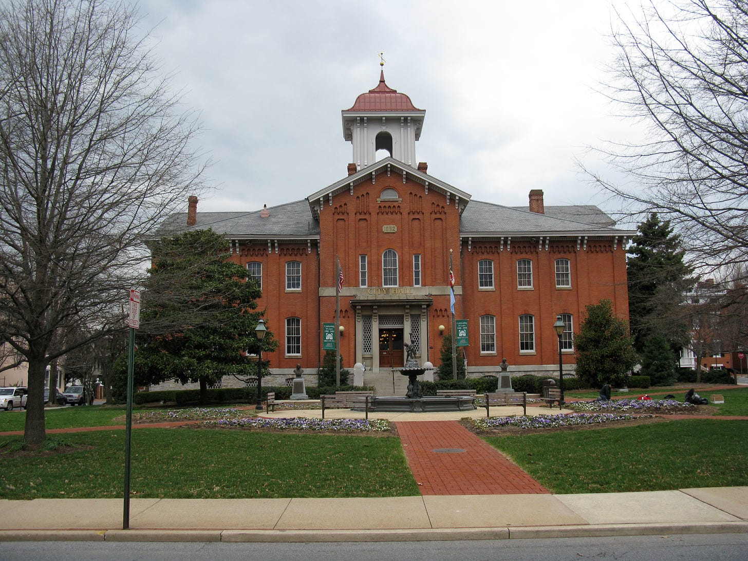 City Hall in Frederick in Maryland image - Free stock photo - Public Domain  photo - CC0 Images