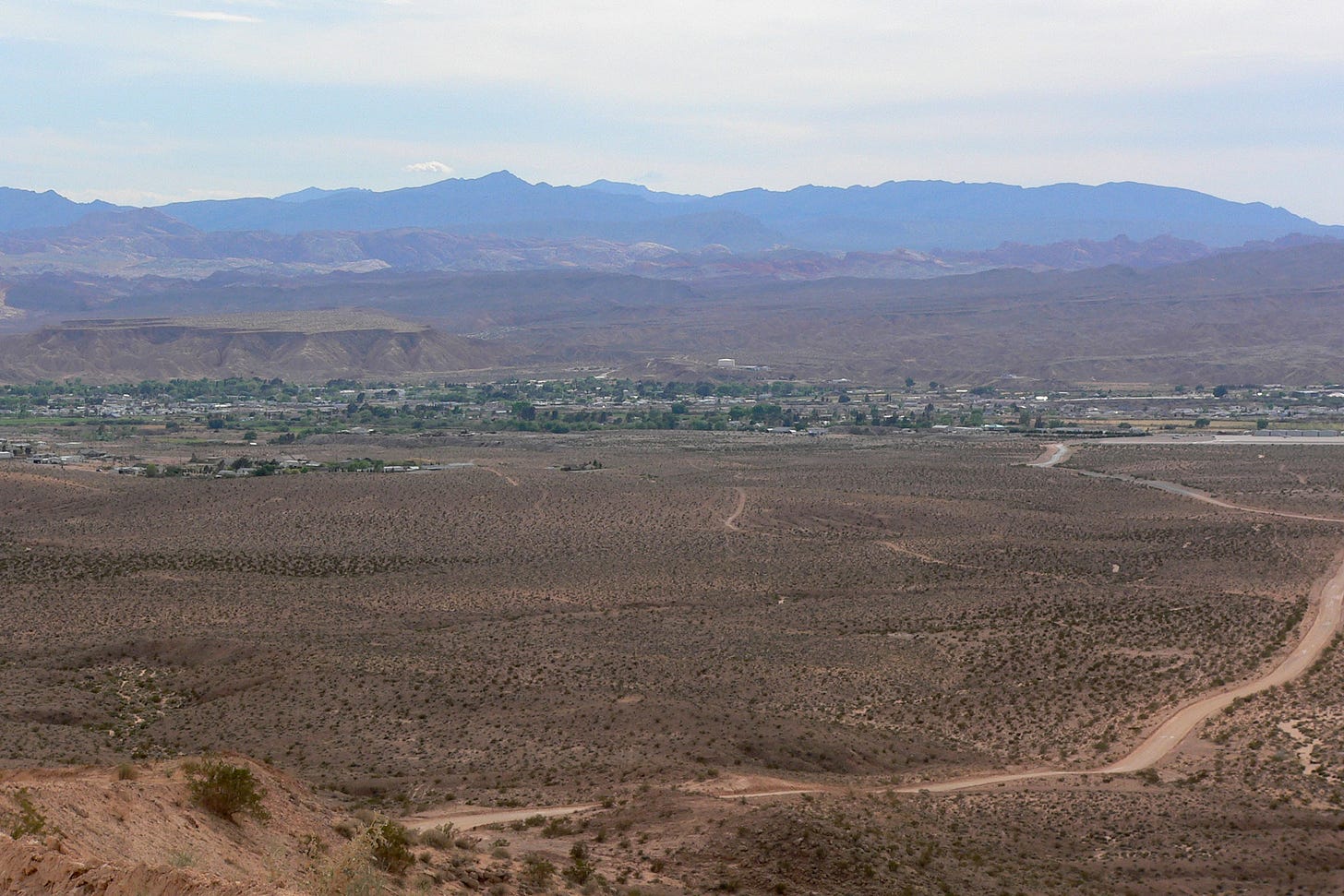 "File:Overton Nevada from Mormon Mesa 1.jpg" by Stan Shebs is licensed under CC BY-SA 3.0