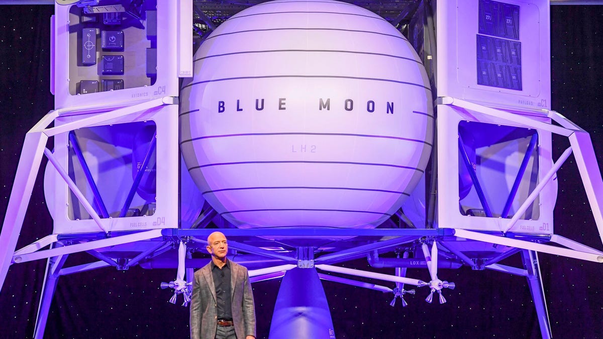 Jeff Bezos&#39; Blue Origin Sues Over NASA&#39;s Lunar Lander Contract To SpaceX