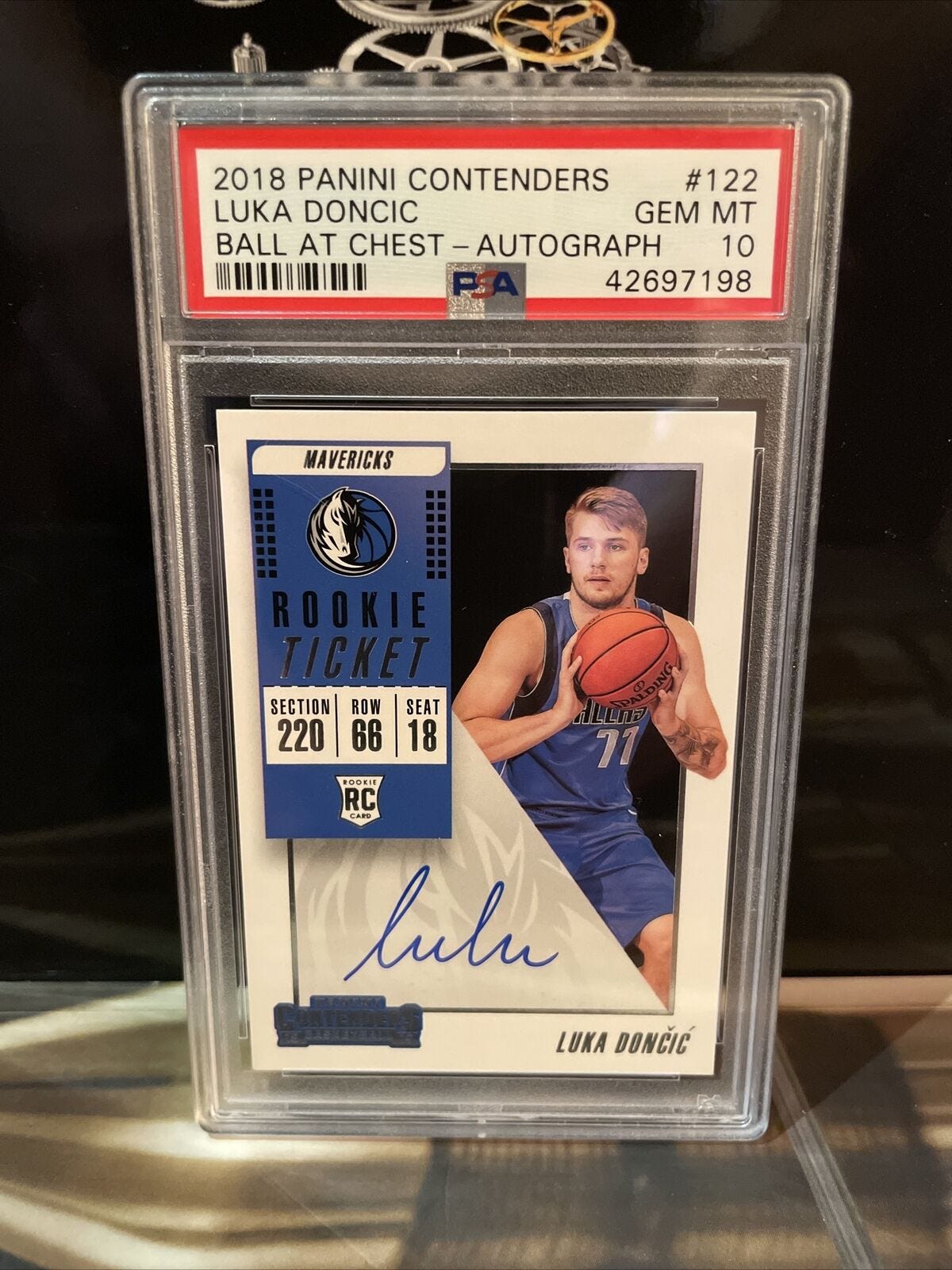 Image 1 - 2018 PSA 10 LUKA DONCIC PANINI CONTENDERS ON CARD AUTO RC #122 BALL AT CHEST
