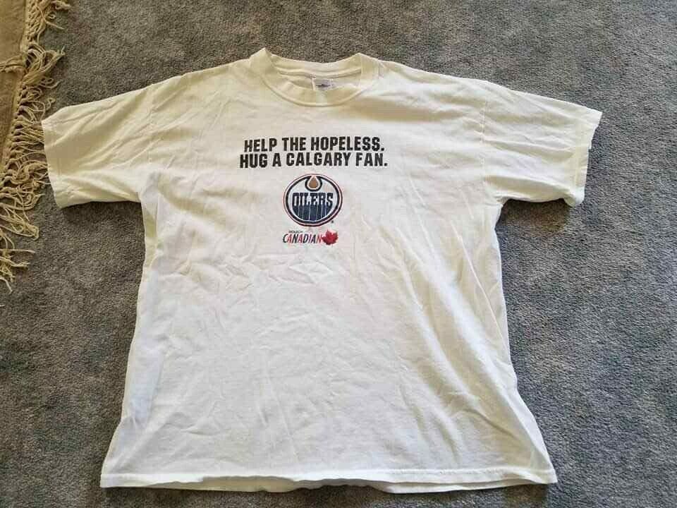 Image 1 - Edmonton Oilers Vintage Molson Canadian Calgary Flames Joke T-Shirt Size XL