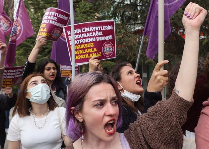 Hundreds rally against threat to close Turkish women’s rights group