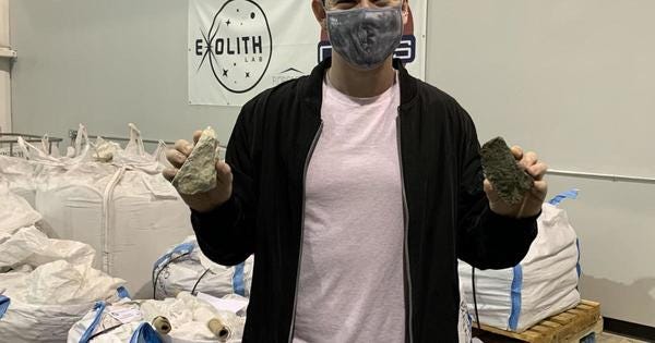 UCF Exolith Lab propels space industry through production of regolith simulants | News | NSM.today