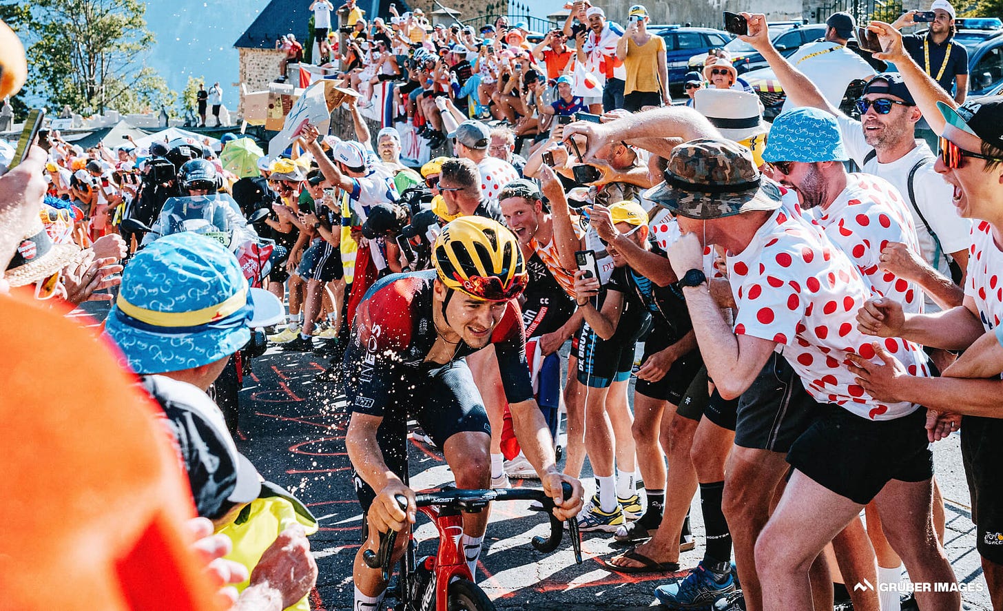 Gallery: Wild scenes as the Tour visits the legendary Alpe d'Huez -  CyclingTips