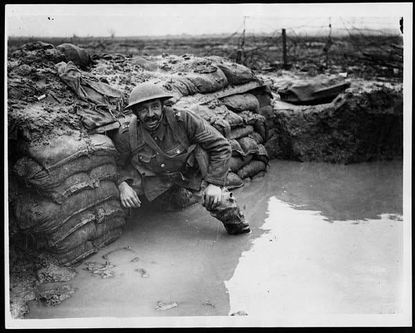 British soldier in WW1, possibly during the Christmas truce?