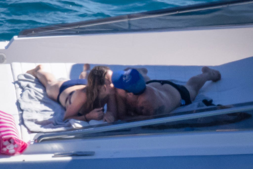 *PREMIUM-EXCLUSIVE* Harry Styles and Olivia Wilde pack on the PDA while enjoying a sun-soaked romantic getaway in Italy! **STRICT WEB EMBARGO UNTIL FURTHER NOTICE**