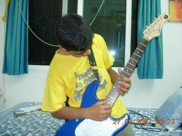 My first electric guitar! Rs. 6000, without an amplifier.