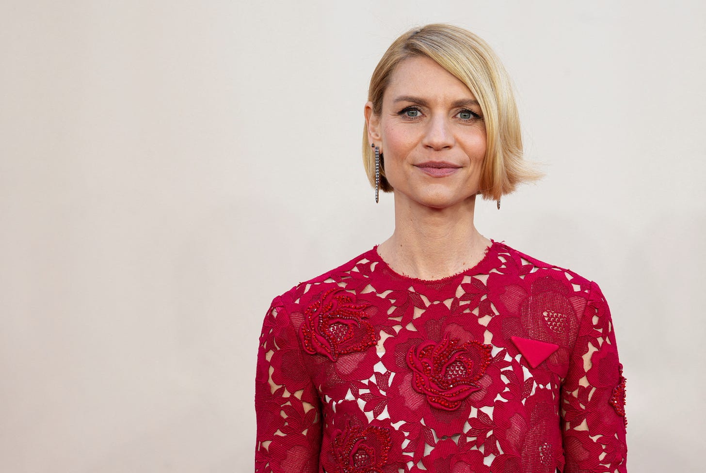 Claire Danes digs into mystic mystery in 'The Essex Serpent' | Reuters