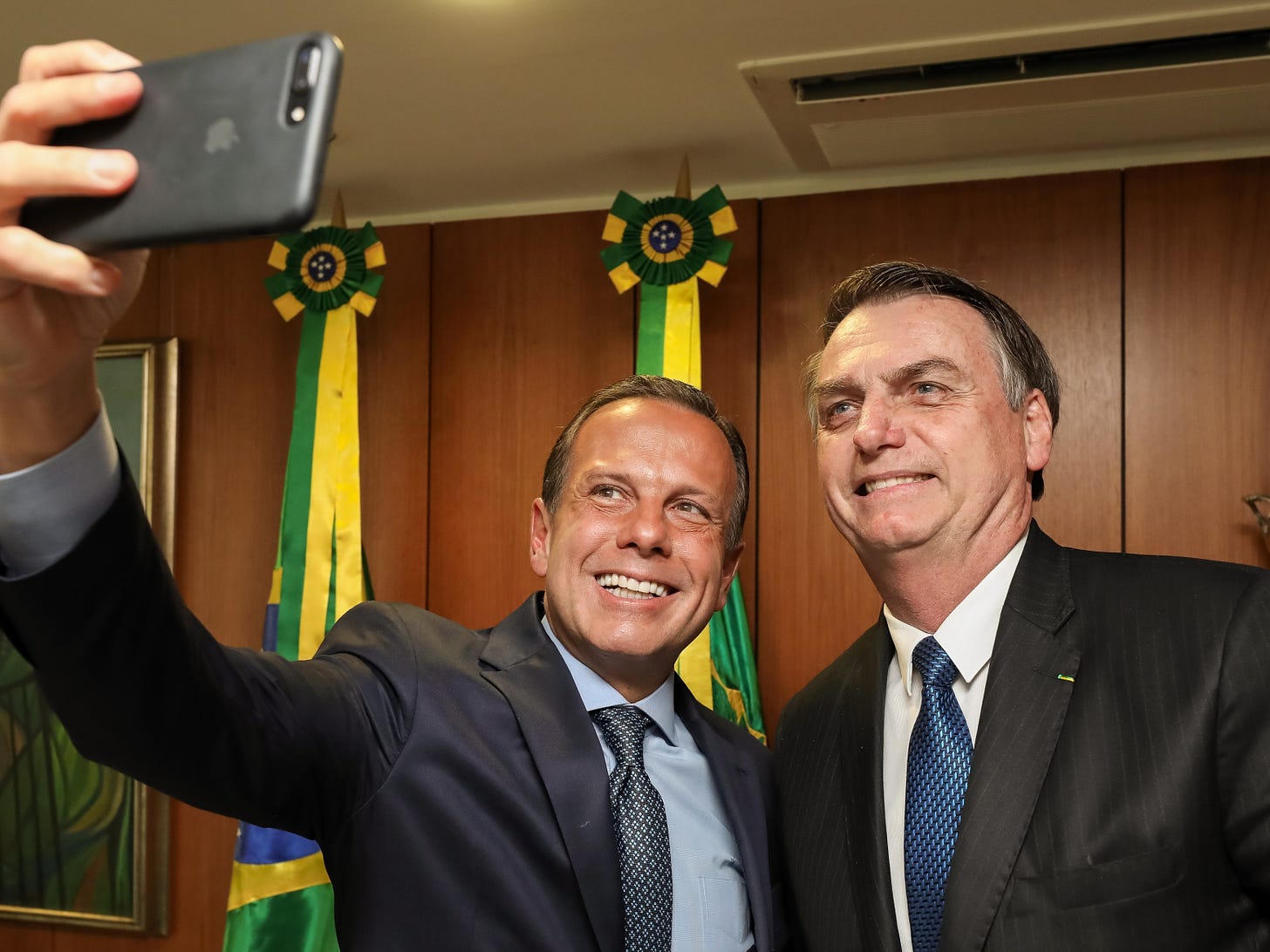 Doria chega ao 1º lugar e desbanca Bolsonaro (em rejeição), diz Quaest