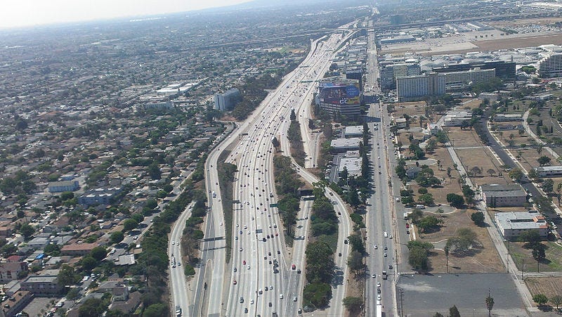 File:Los-Angeles-Airport-405-Freeway-Aerial-view-from-north-August-2014.jpg