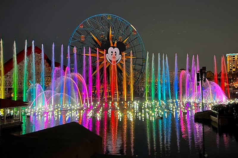 Best Ways and Places to View Disneyland's World of Color