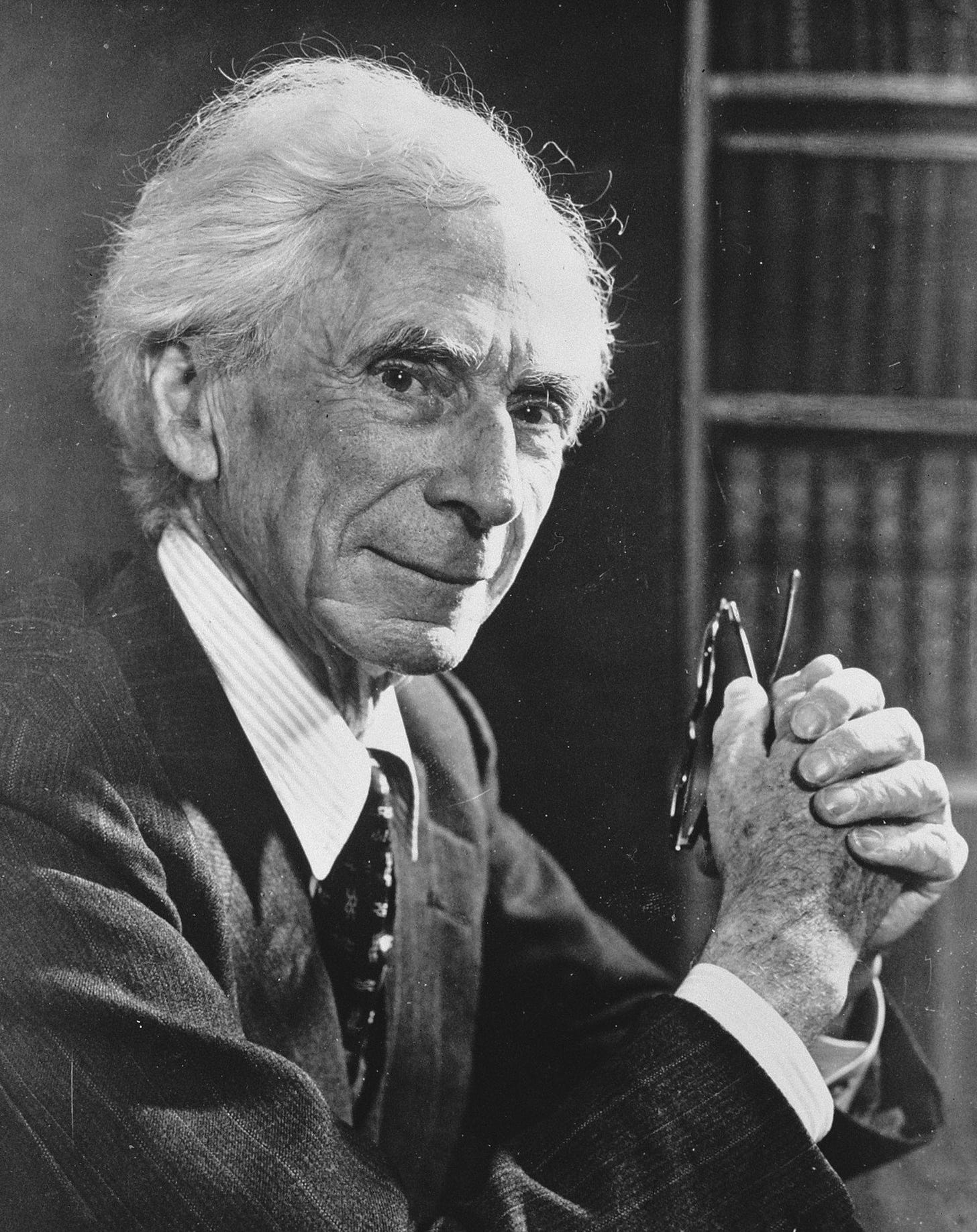 Bertrand Russell - Wikipedia
