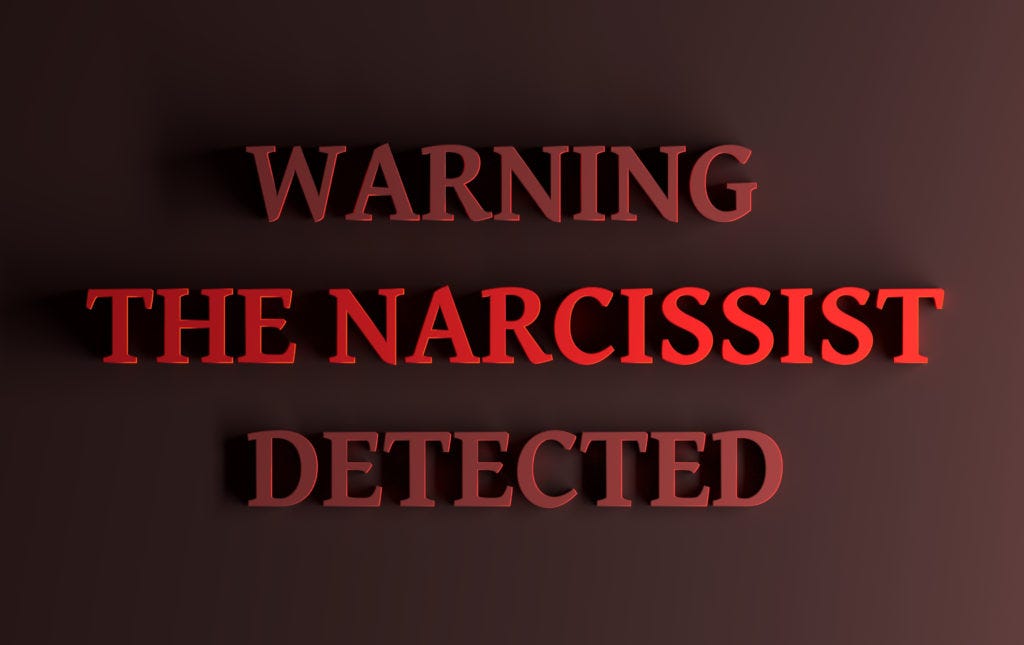 10 Narcissistic Traits- How to tell if someone is a narcissist