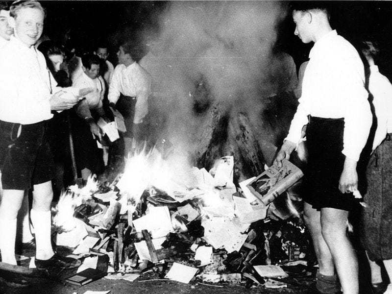 A Brief History of Book Burning, From the Printing Press to Internet  Archives | History | Smithsonian Magazine