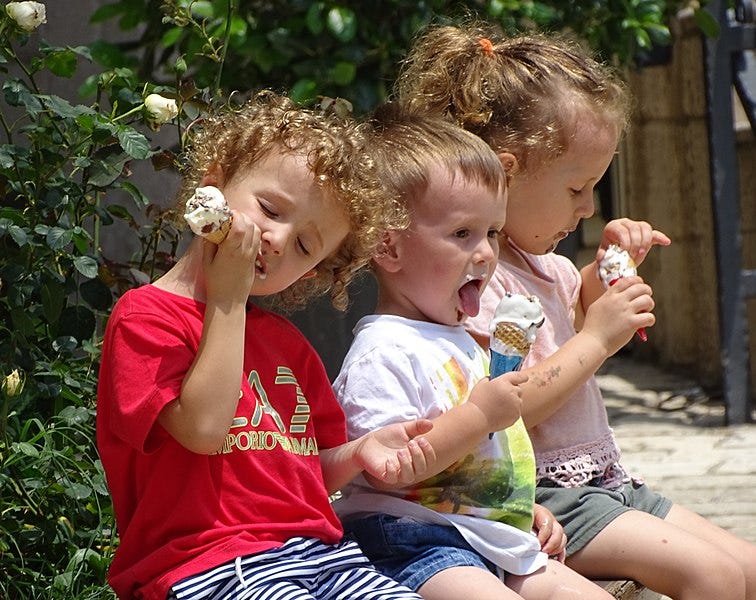 File:Kids with Ice Cream - Bazaar - Kruja - Albania (28880236508).jpg