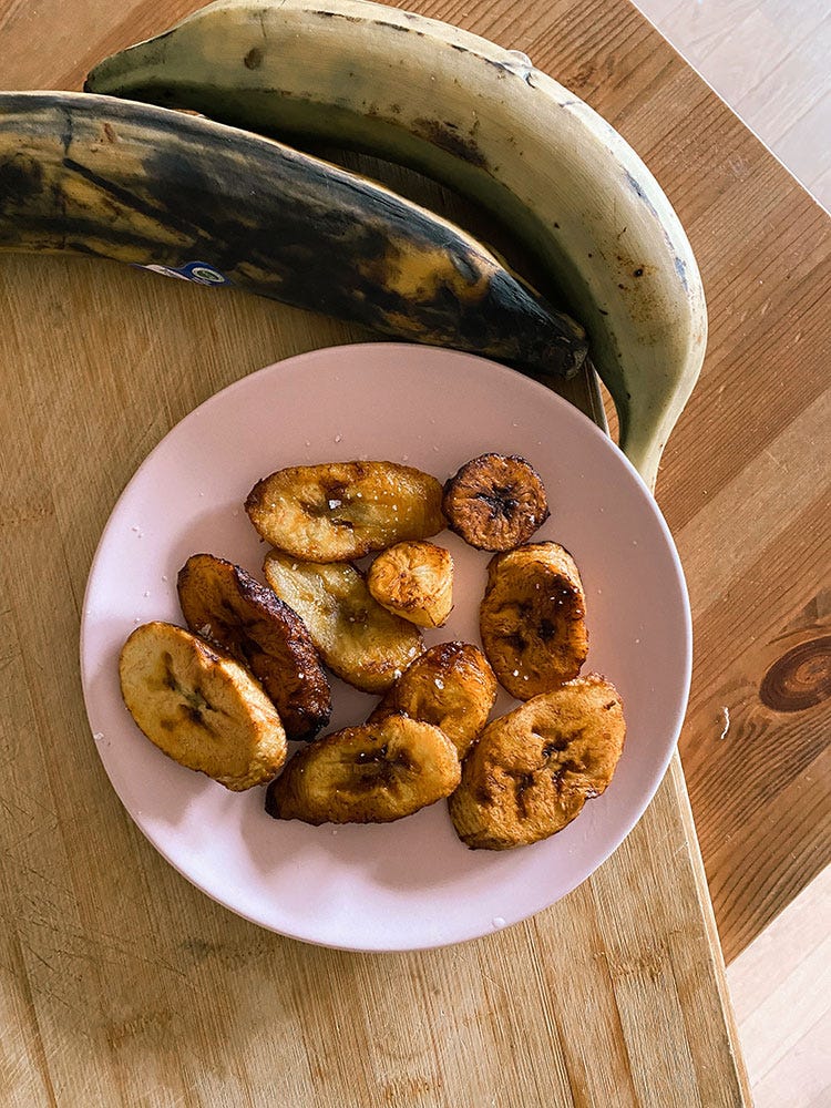 bananes plantain extraites de Mafé, yassa et gombo - la cuisine africaine d'Alexandre, d'Alexandre Bella-Ola - Editions First