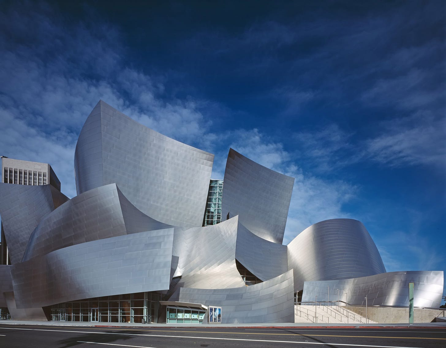 Frank Gehry's Walt Disney Concert Hall is "a living room" for Los Angeles