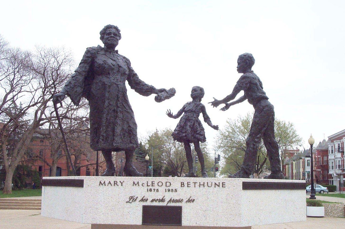 File:Mary McLeod-in-Lincoln Park.jpg - Wikimedia Commons