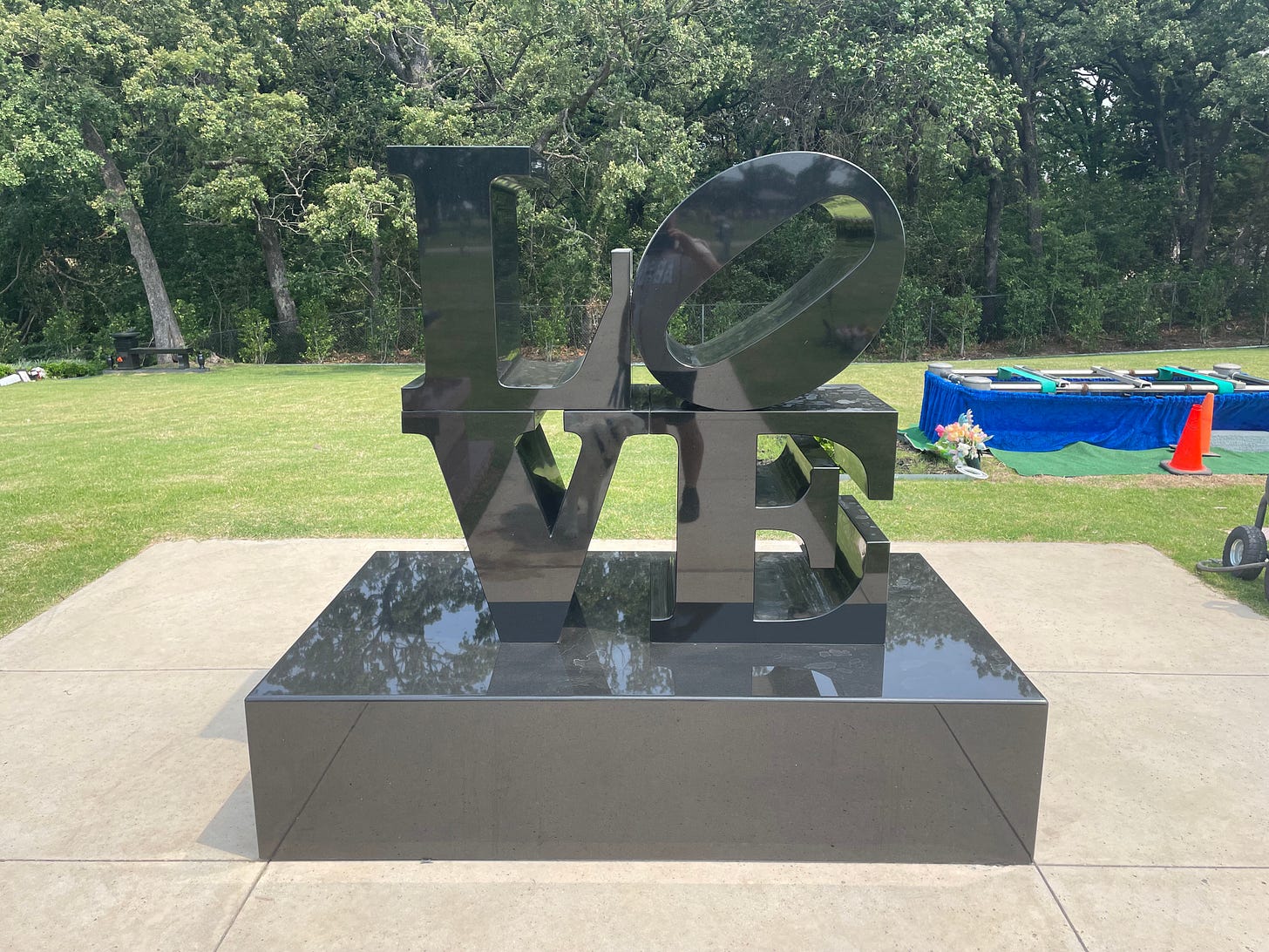 A recreation of Robert Indiana's "LOVE" sculpture in black