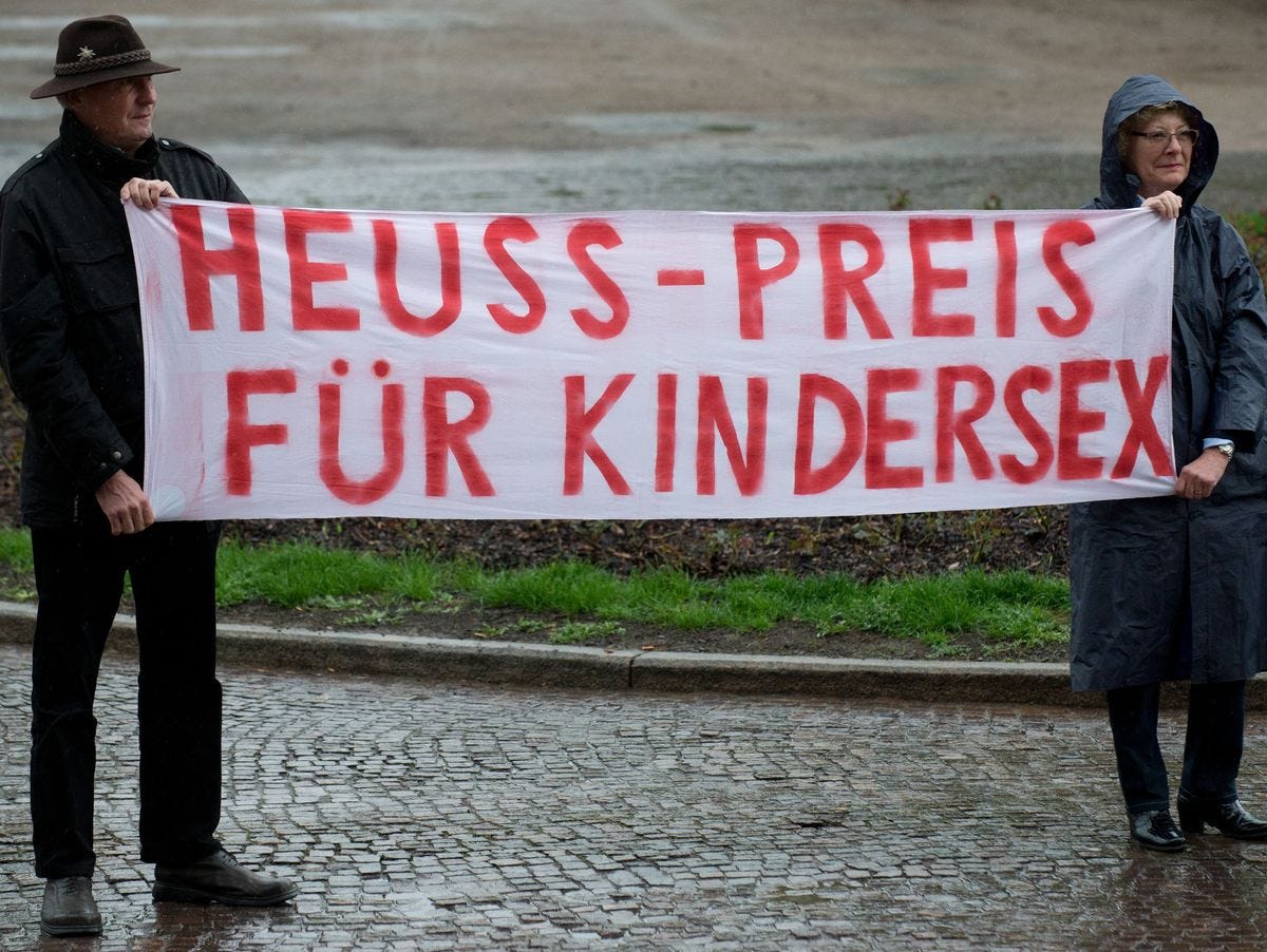 Past Pedophile Links Haunt German Green Party - DER SPIEGEL