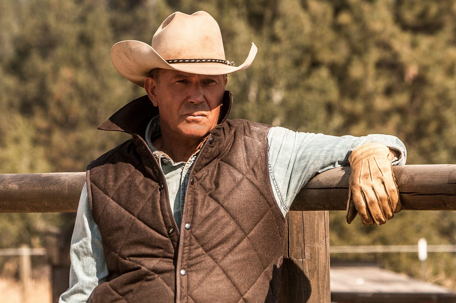 Yellowstone review: Kevin Costner drama is soapy trash that badly wants to  be taken seriously | EW.com