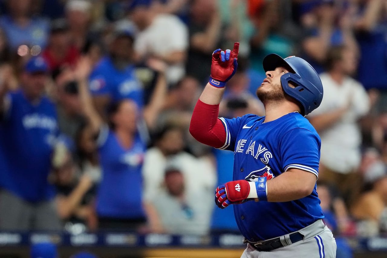 Kirk exits early with bruised hand after 4-hit night in Blue Jays' rout of  Brewers | CBC Sports